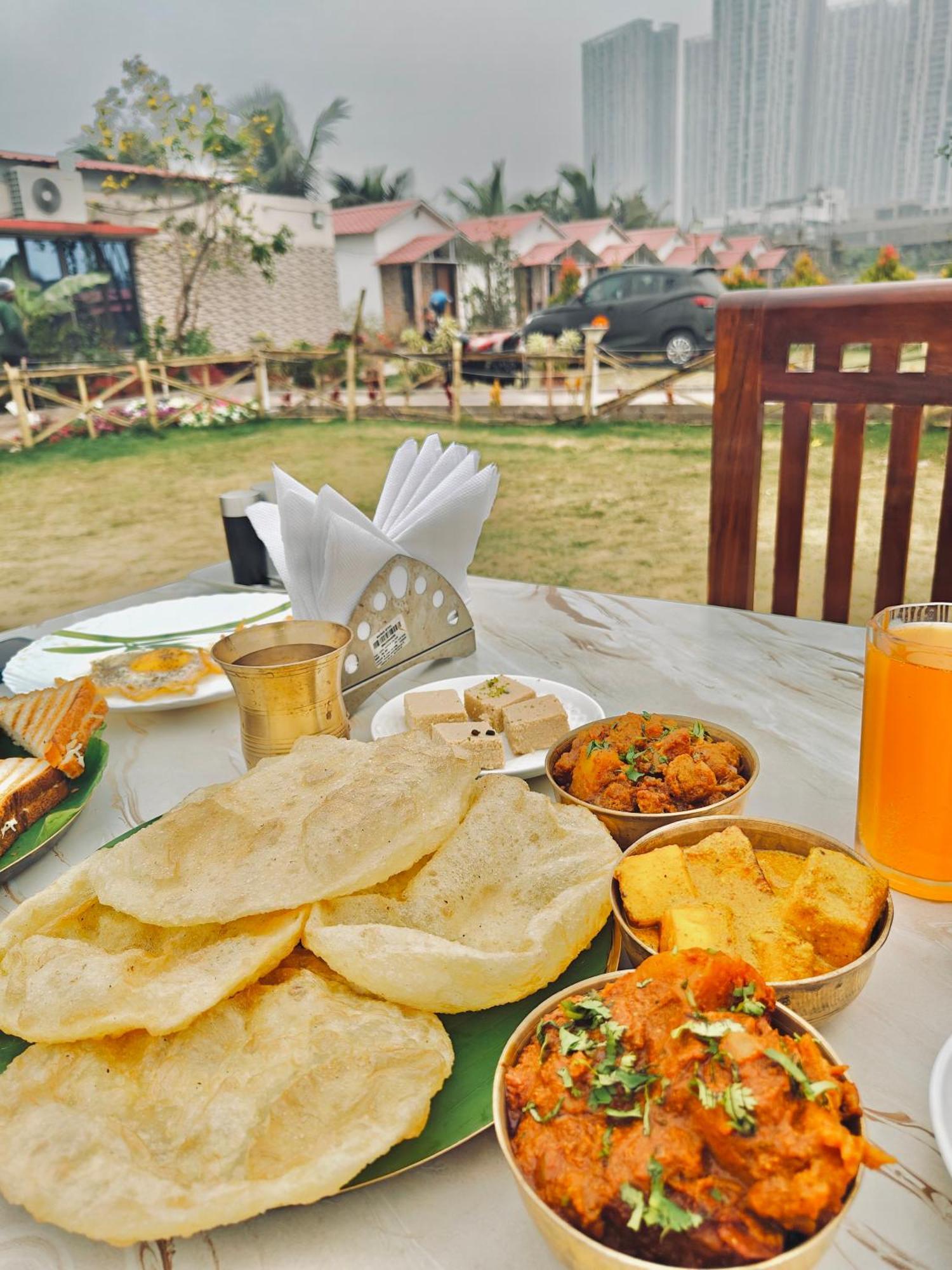 Palli Bangla Resort, Near Ruby Hospital, Anandapur Calcutta Extérieur photo