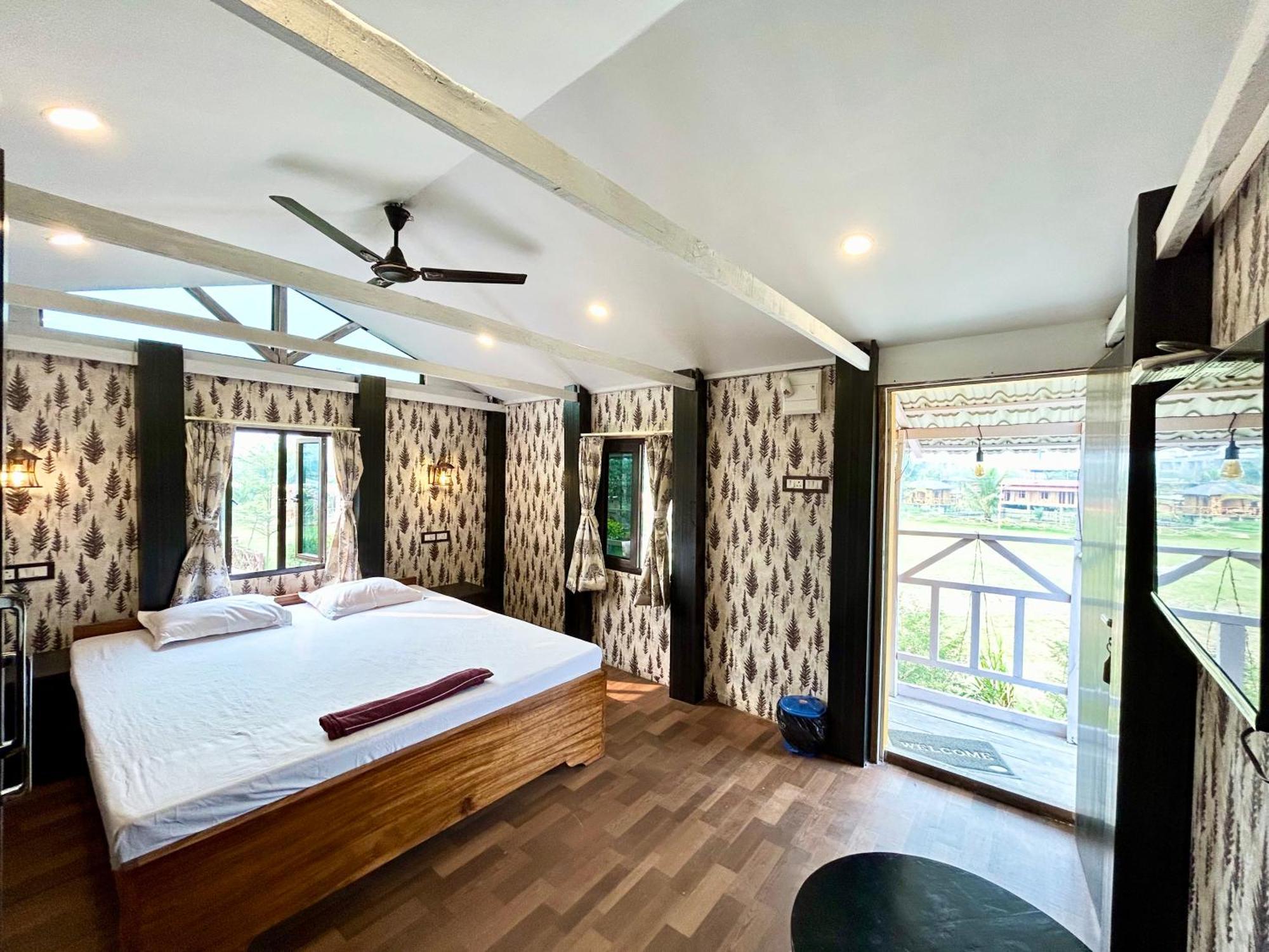 Palli Bangla Resort, Near Ruby Hospital, Anandapur Calcutta Extérieur photo